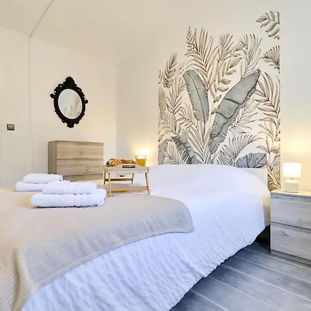 3 Bedrooms, Free Parking, 10 Min From The Arena Apartment *